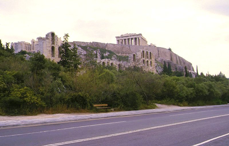 Athen - Parkplatz bei der Akropolis