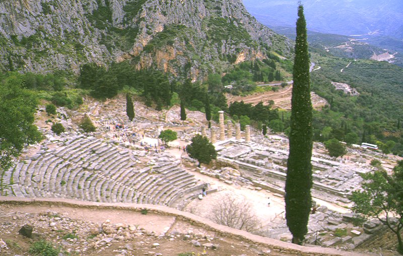 Das Theater von Delphi für den musischen Teil der Pythischen Spiele