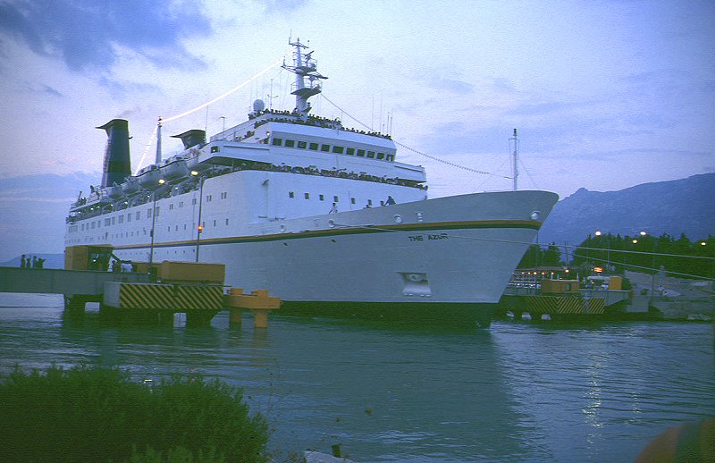 Bewegliche Brücke an der westlichen Einfahrt