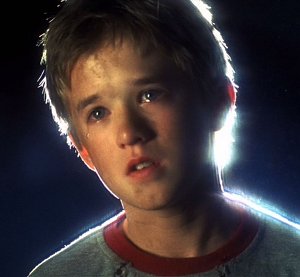 A.I. - Künstliche Intelligenz: Der zwölfjährige Haley Joel Osment als Maschine David
